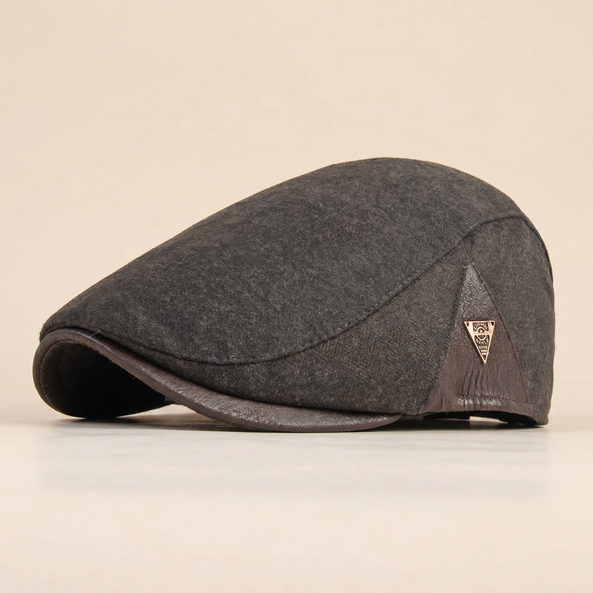 Panelowa Czapka Vintage